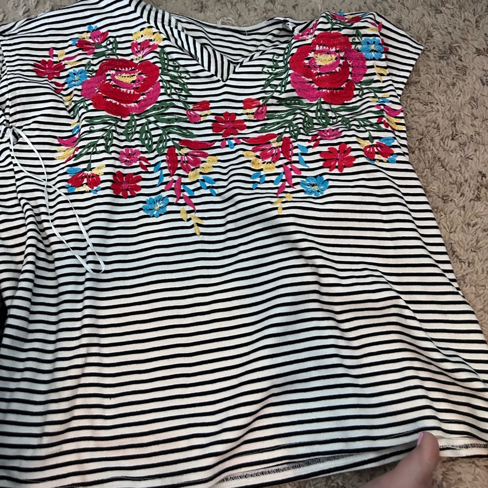 Savannah Jane  Top- Embroidered